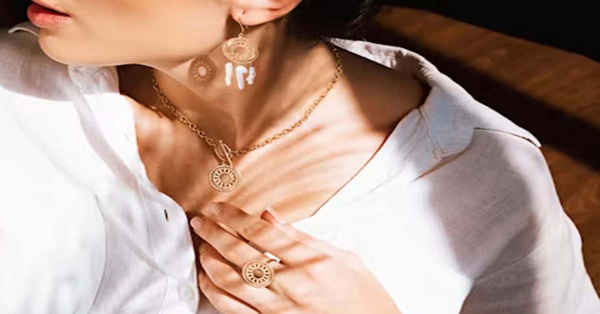 12 Jewellery Styling Ideas That Can Instantly Elevate Any Outfit